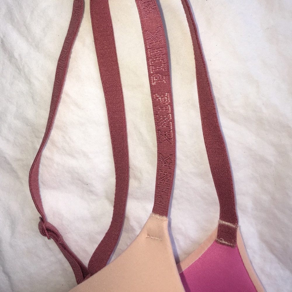 NWOT Victoria's Secret Wear Everywhere bra - Picture 5 of 7